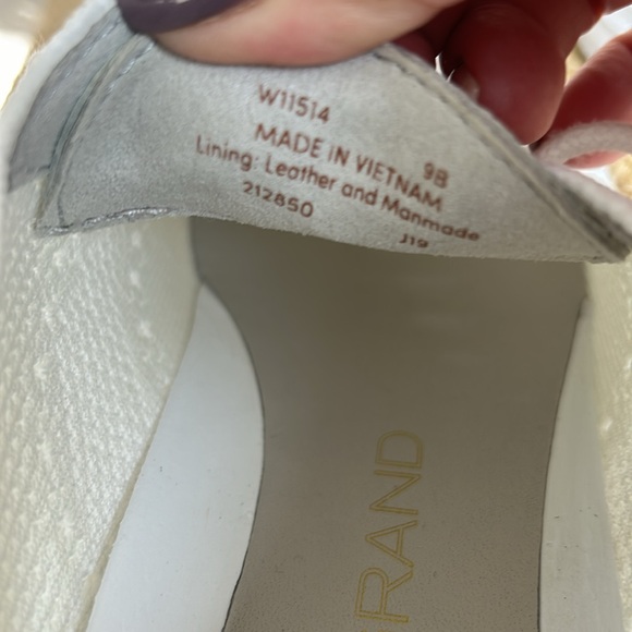 Cole Haan size9b - Picture 6 of 6